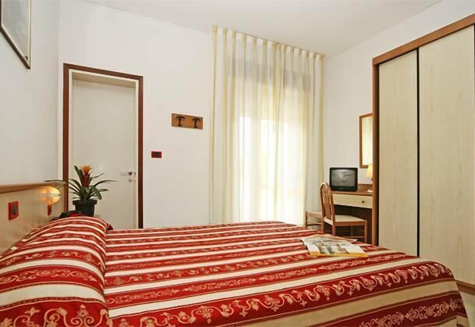 Hotel Golf ***S Bibione Buitenkant foto