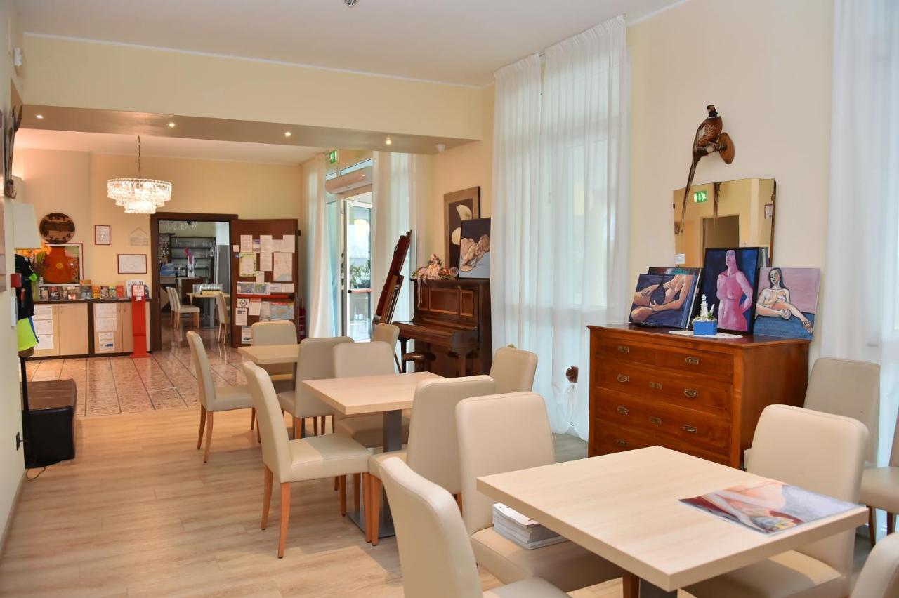 Hotel Golf ***S Bibione Buitenkant foto