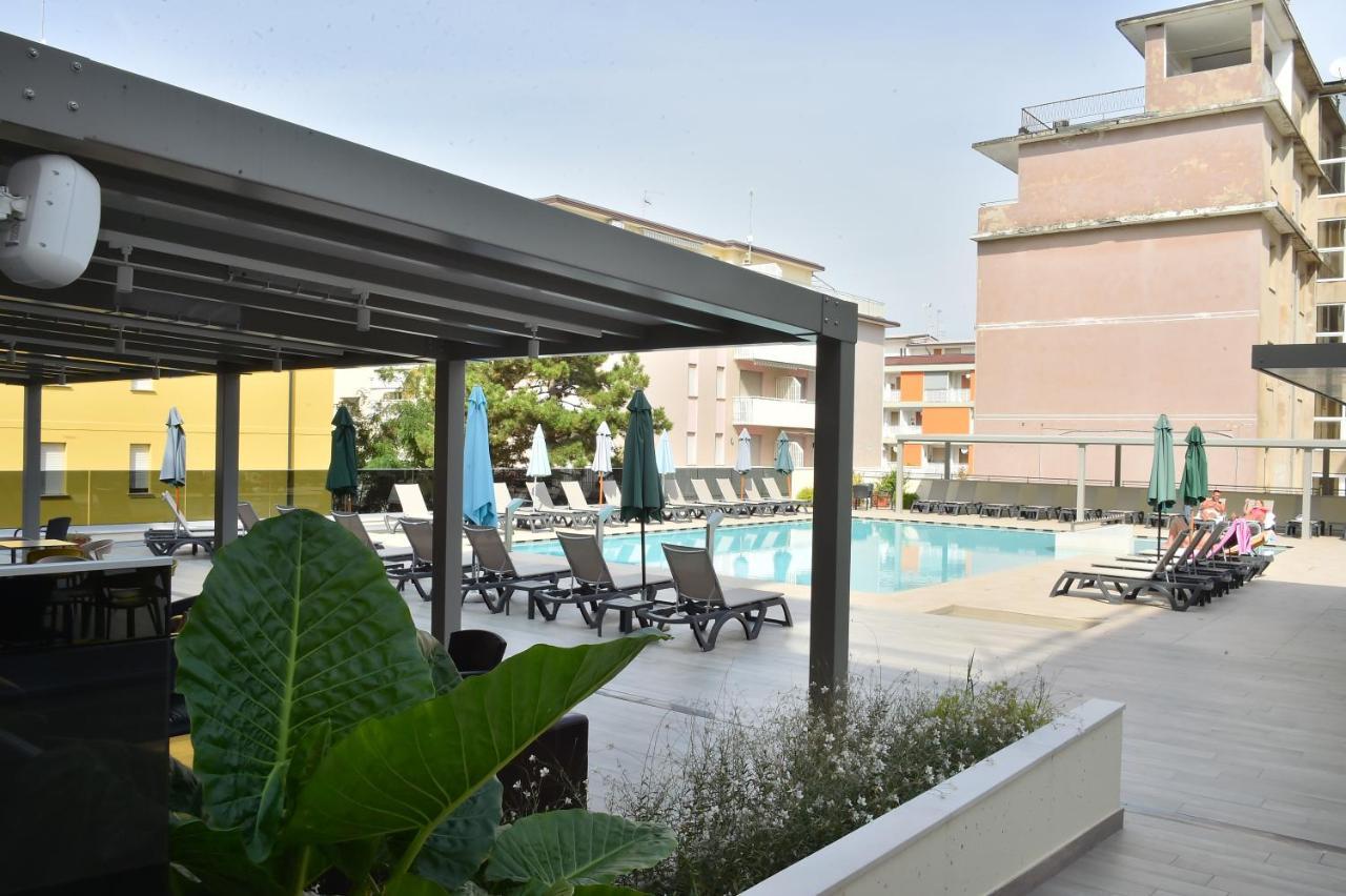 Hotel Golf ***S Bibione Buitenkant foto
