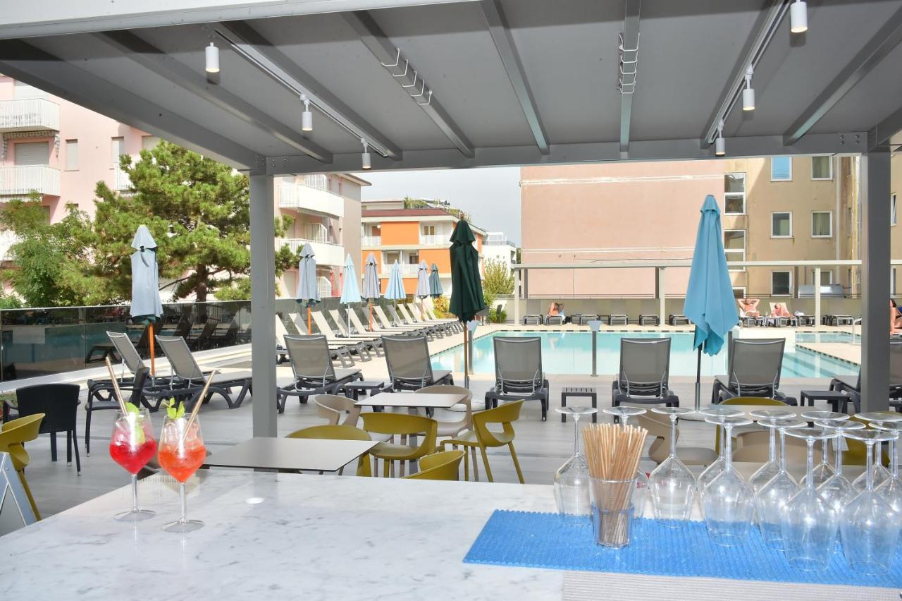 Hotel Golf ***S Bibione Buitenkant foto