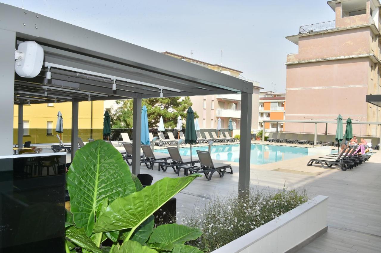 Hotel Golf ***S Bibione Buitenkant foto